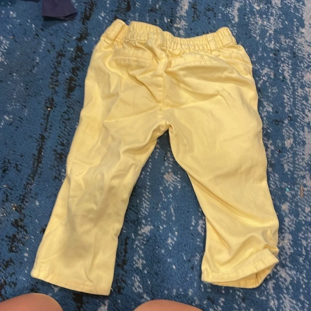 Yellow pants